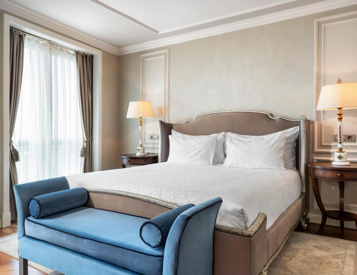 Rixos Pera Istanbul Hotel Екстериор снимка A bedroom at the Mandarin Oriental, Istanbul
