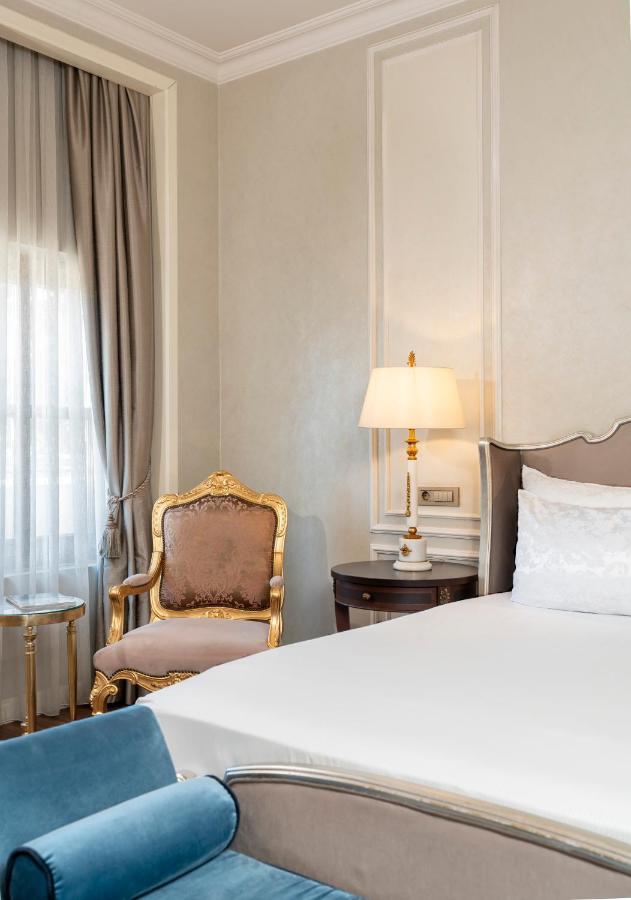Rixos Pera Istanbul Hotel Екстериор снимка A bedroom at the hotel
