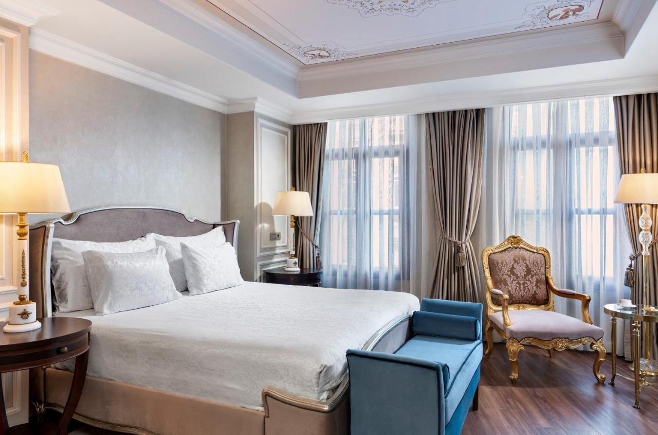 Rixos Pera Istanbul Hotel Екстериор снимка A bedroom at the hotel