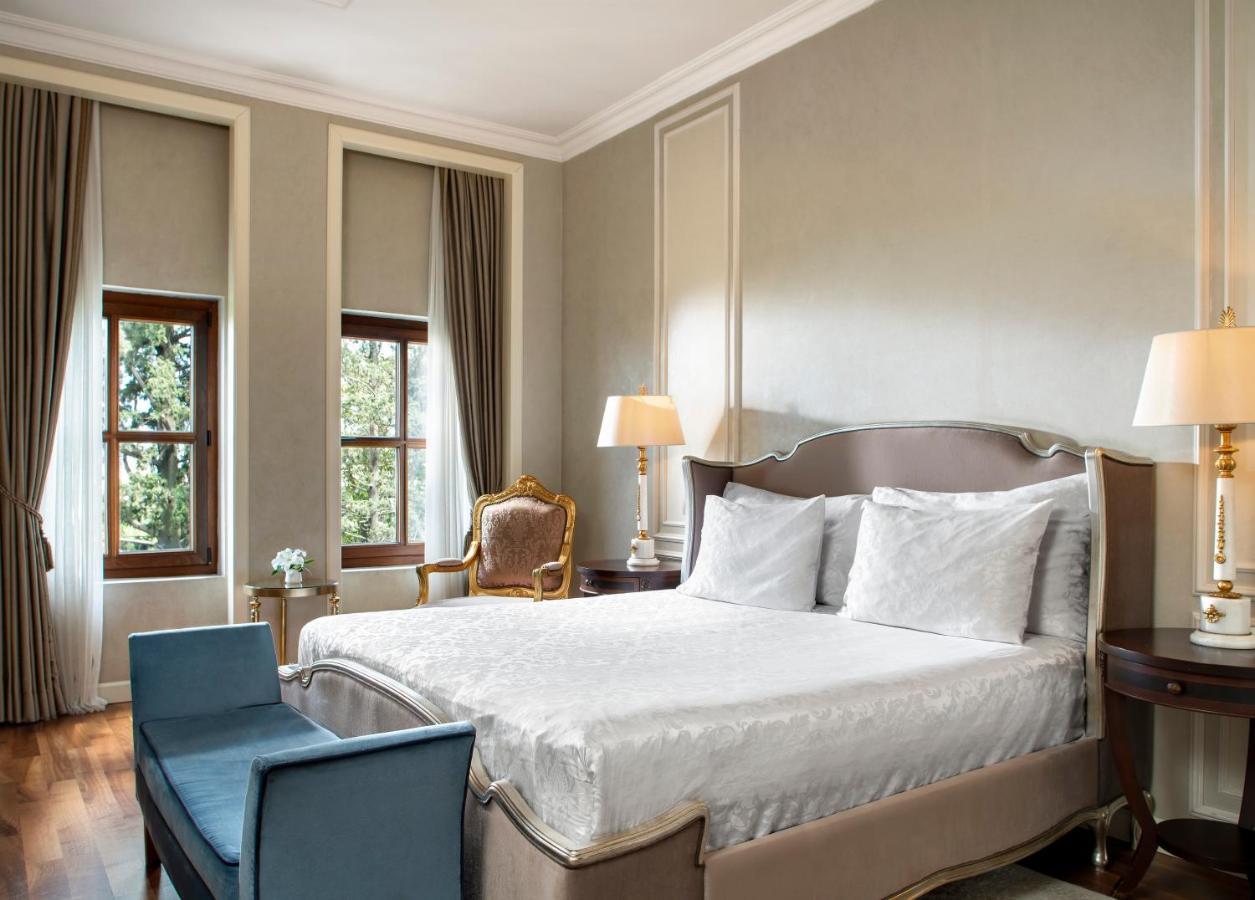 Rixos Pera Istanbul Hotel Екстериор снимка A bedroom at the hotel