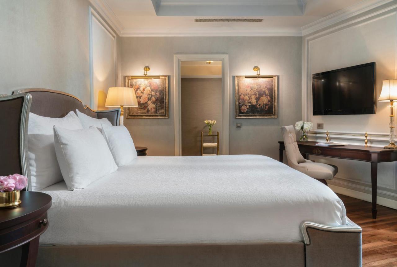 Rixos Pera Istanbul Hotel Екстериор снимка A bedroom at the Four Seasons Hotel
